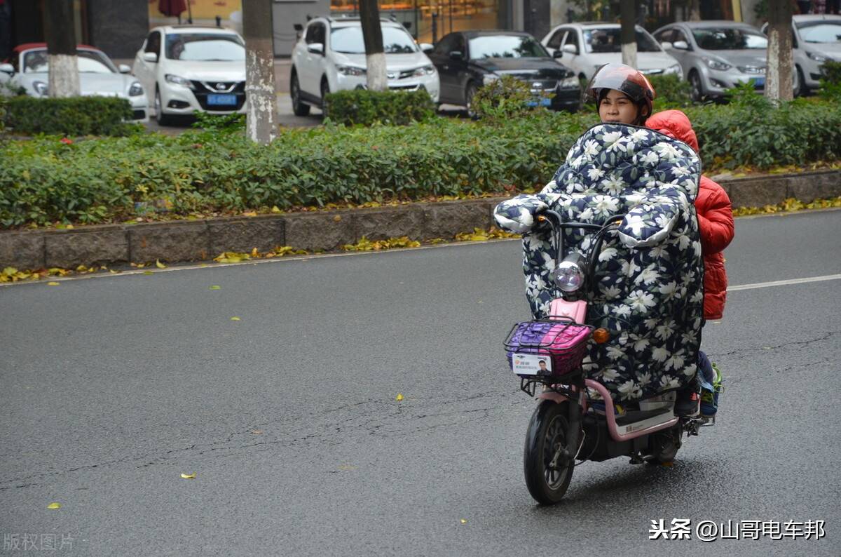 武寺社區(qū)回遷房目前正在建設(shè)中