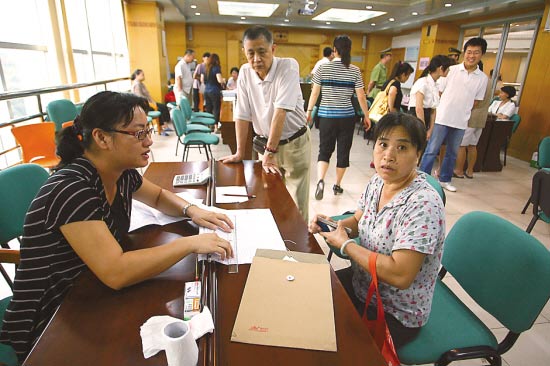 冼村村民的臉上滿是搬新家的幸福感