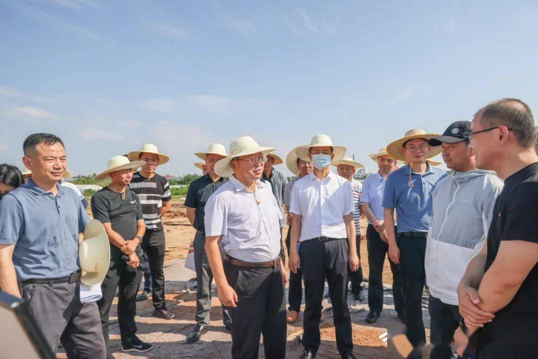 家人幾次謀劃想翻建新房都遲遲無(wú)法實(shí)現(xiàn)